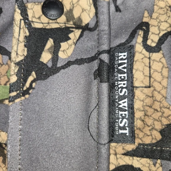 River's West Pioneer Camouflage Hooded Jacket 100% waterproof NWOT Xl - Picture 3 of 6